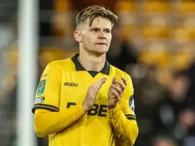 Grimsby vs Wolves: Cú sốc FA Cup sắp xảy ra? Bầy Sói đối mặt thử thách không tưởng!