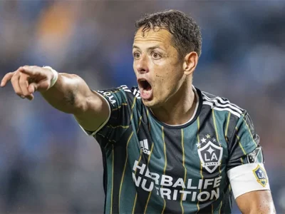 Chicharito gây sốc: Từ sát thủ vòng cấm thành BLV World Cup 2026 sau 4 tháng thất nghiệp