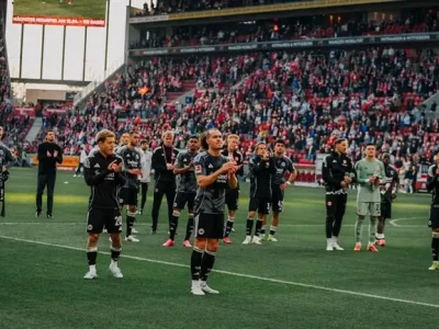 Eintracht Frankfurt vs Koln: Đại chiến sân nhà, HLV Riera quyết ‘xé lưới’ đối thủ đang khủng hoảng