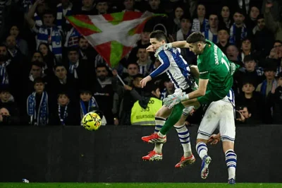 Sốc! Thủ môn Barca vượt mặt cả PSG, Dortmund để đứng đầu châu Âu với tỷ lệ giữ sạch lưới khủng 1