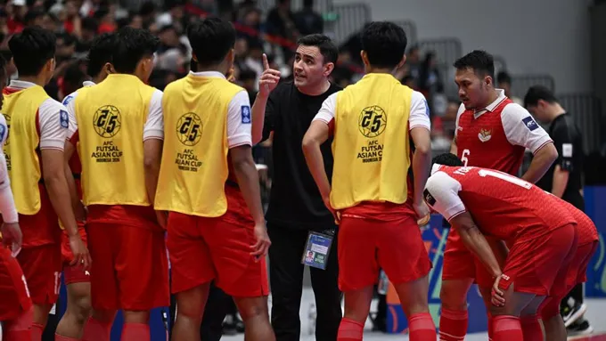 HLV Hector Souto của ĐT futsal Indonesia